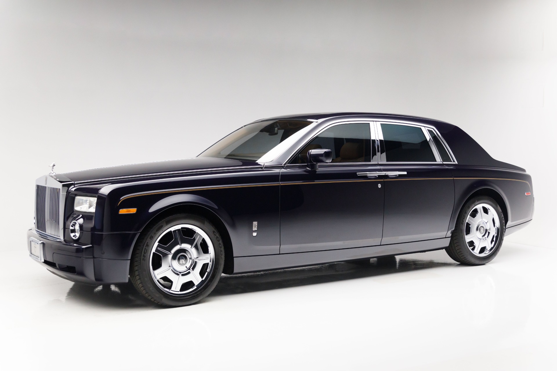 RollsRoyce Phantom Limo  2005 Rolls Royce Phantom Black Tie Edition  Limousine  Rolls royce phantom Voiture rolls royce Auto